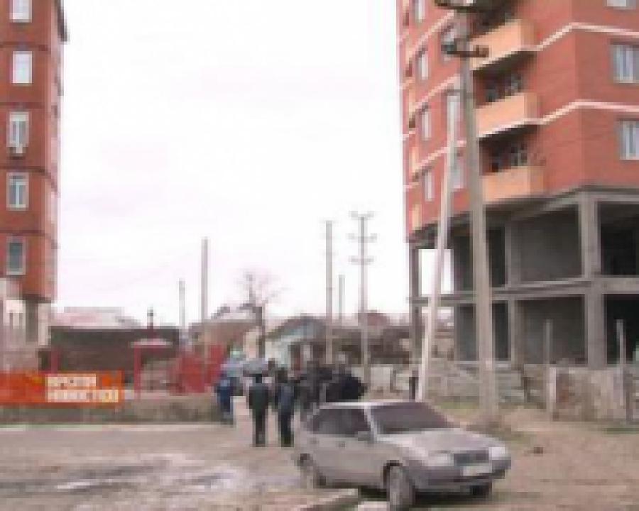 В Махачкале неизвестные обстреляли автомобиль офицера управления собственной безопасности МВД Дагестана