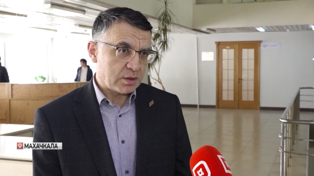 Политолог Ханжан Курбанов прокомментировал прямой эфир главы Дагестана