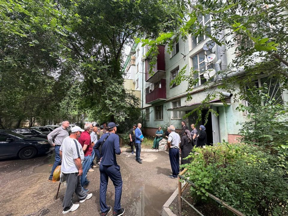 Госжилинспекция Дагестана проверила жалобу махачкалинцев на течь в подвале