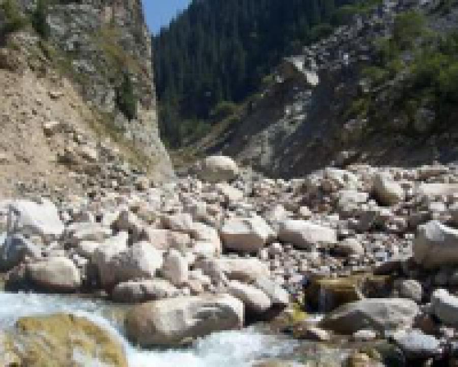 в горных районах возможен сход селей