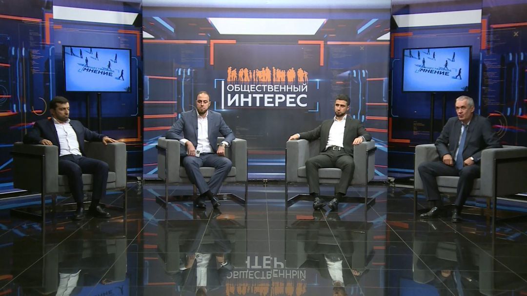 Махачкала: дороги, земли, реклама