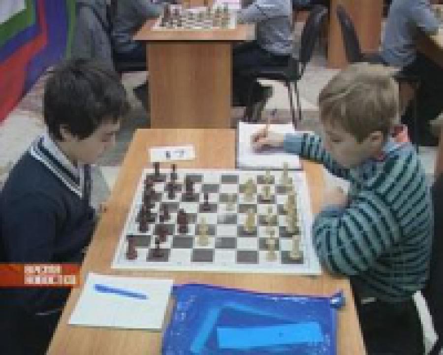 Завершилось  Первенство  Махачкалы по шахматам среди школьников