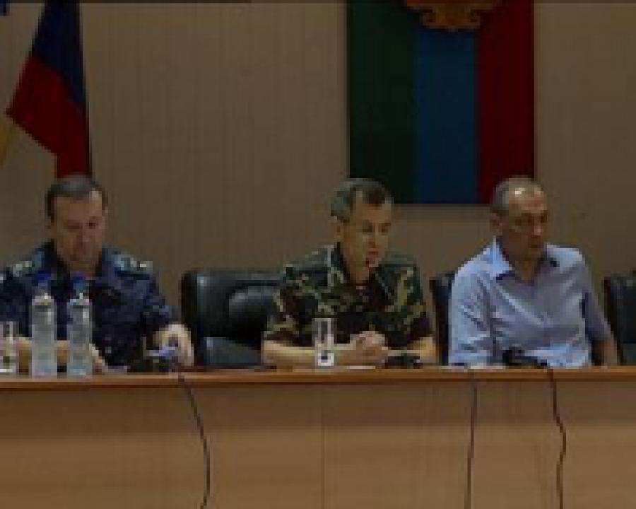Глава Дагестана вместе с Рашидом Нургалиевым провели оперативное совещание 