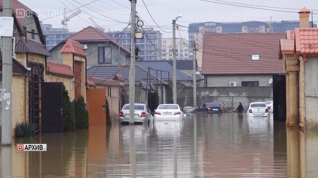 Более 800 жилых домов в Дагестане остаются подтопленными 