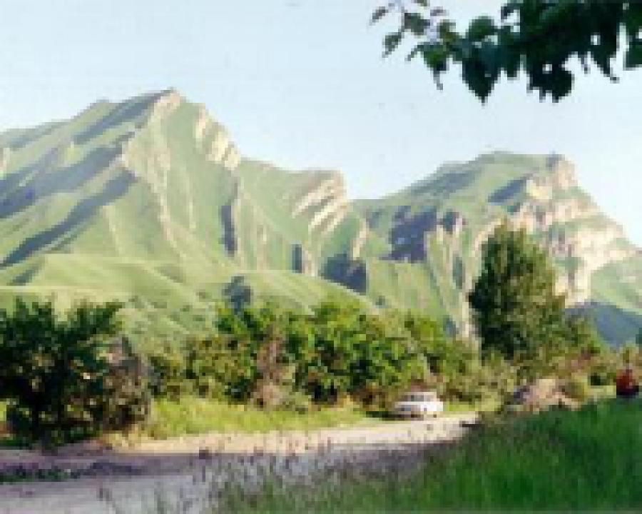 Из Лакского районного управления образования украли свыше  полумиллиона рублей 