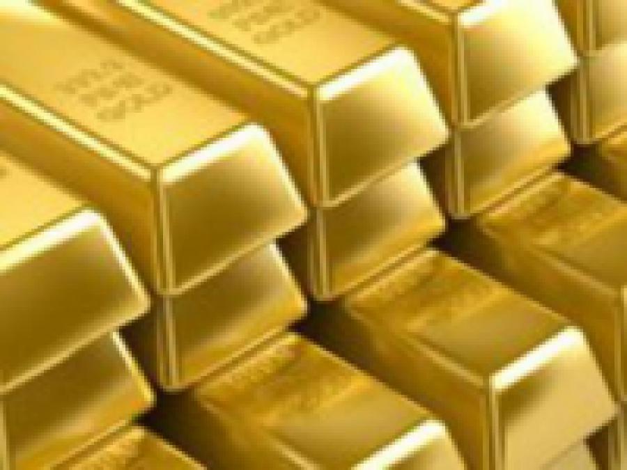 Золотой запас Банка России обесценился за месяц на два миллиарда долларов