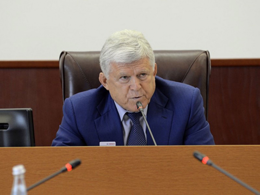 Депутаты Народного собрания Дагестана приняли отставку спикера парламента Хизри Шихсаидова