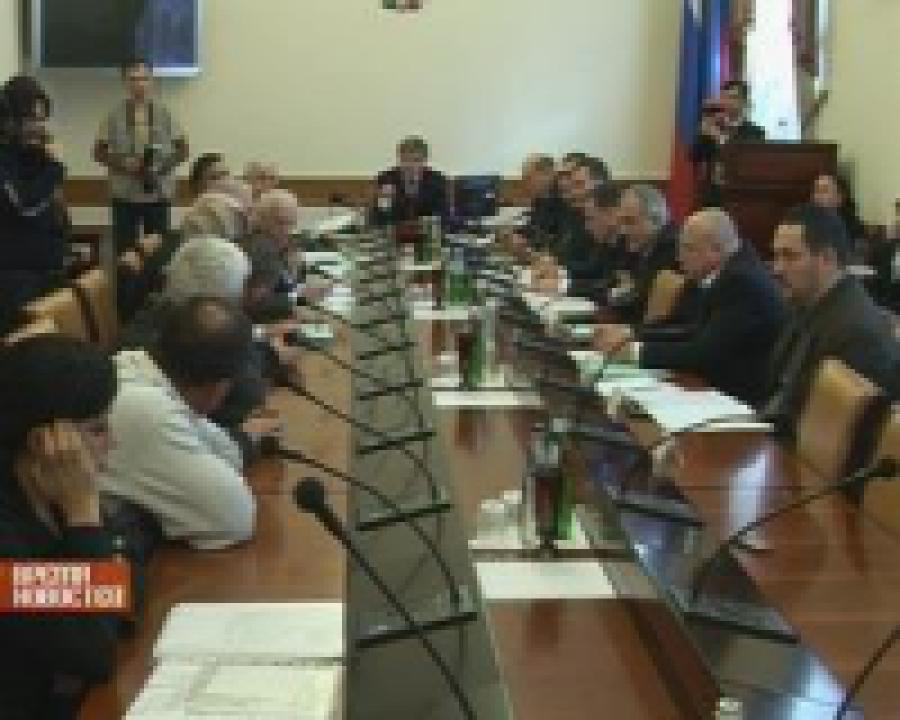 <b>Максим</b> <b>Шевченко</b> принял  участие  в работе комиссии по адаптации