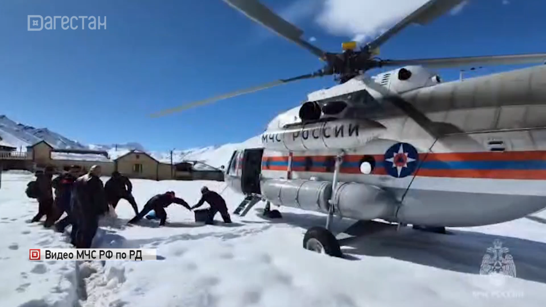 В Кулинском районе вырвались из снежного плена