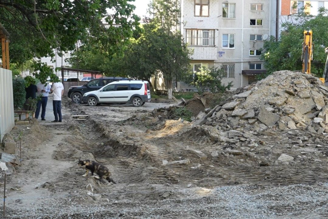 17 общественных территорий благоустраивают в Махачкале 