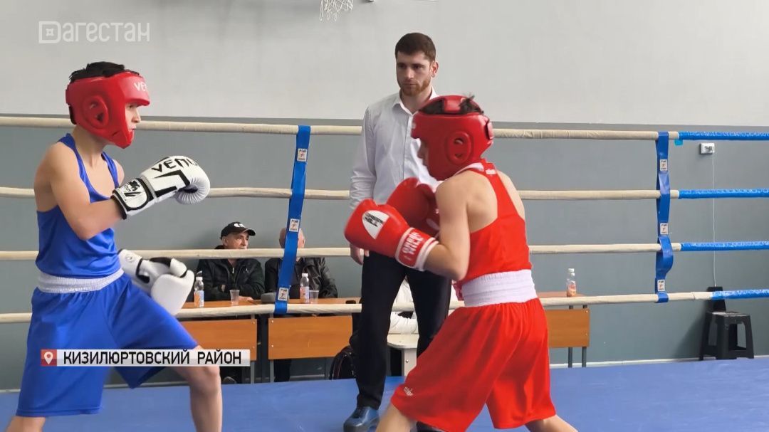 В спортзале селения Нижний Чирюрт прошёл Открытый турнир по боксу