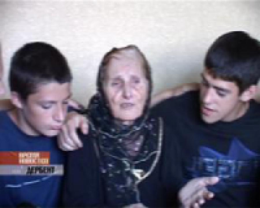 Народной артистке России Шемси-Жаган  Кухмазовой исполнилось 85 лет